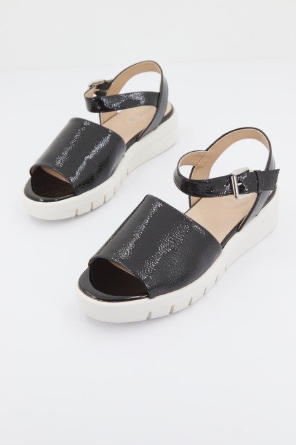 GEOX D WIMBLEY SAND A en color NEGRO  (1)