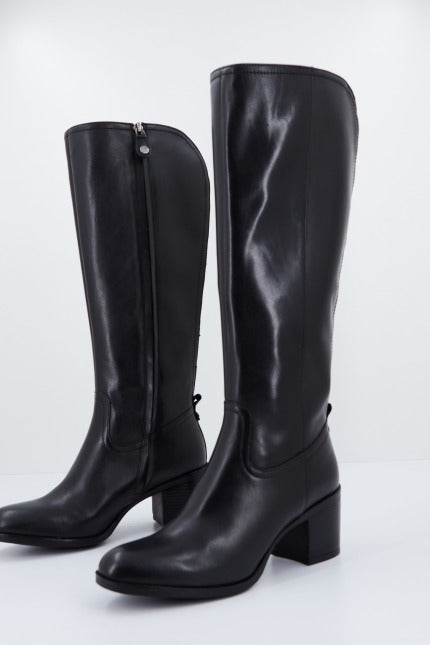 GEOX D NEW ASHEEL en color NEGRO  (1)