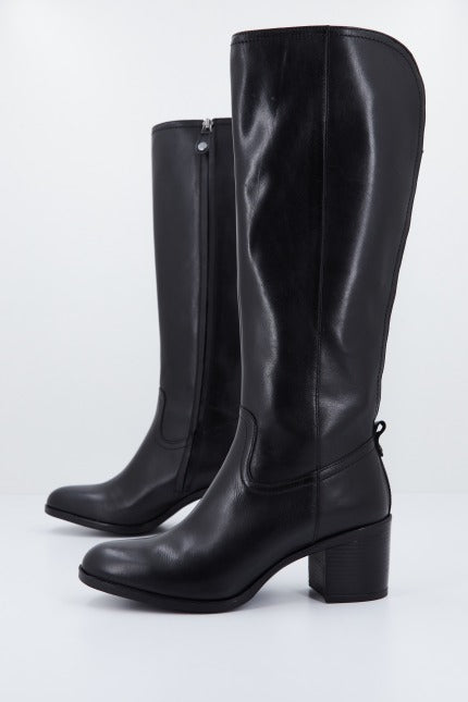 GEOX D NEW ASHEEL en color NEGRO  (2)