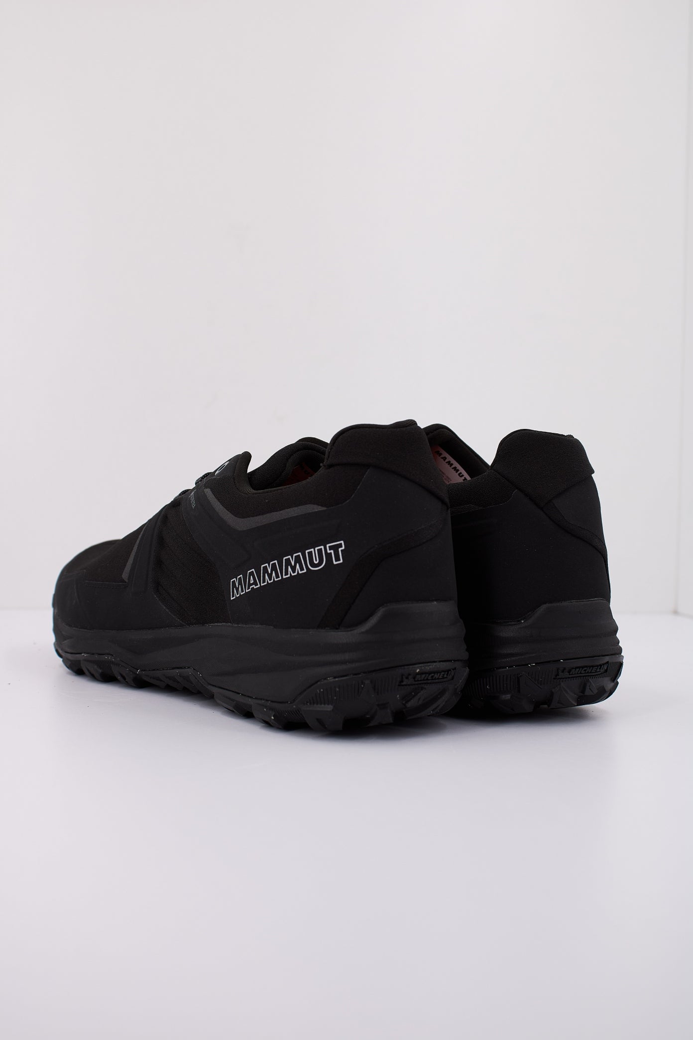 MAMMUT  ULTIMATE III en color NEGRO  (4)