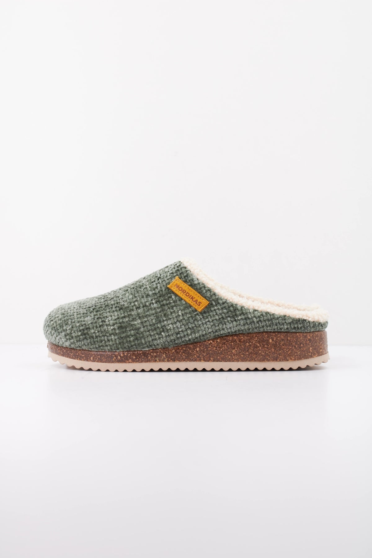 NORDIKAS  ISLANDIA ZAPATILLA HOGAR en color VERDE  (1)