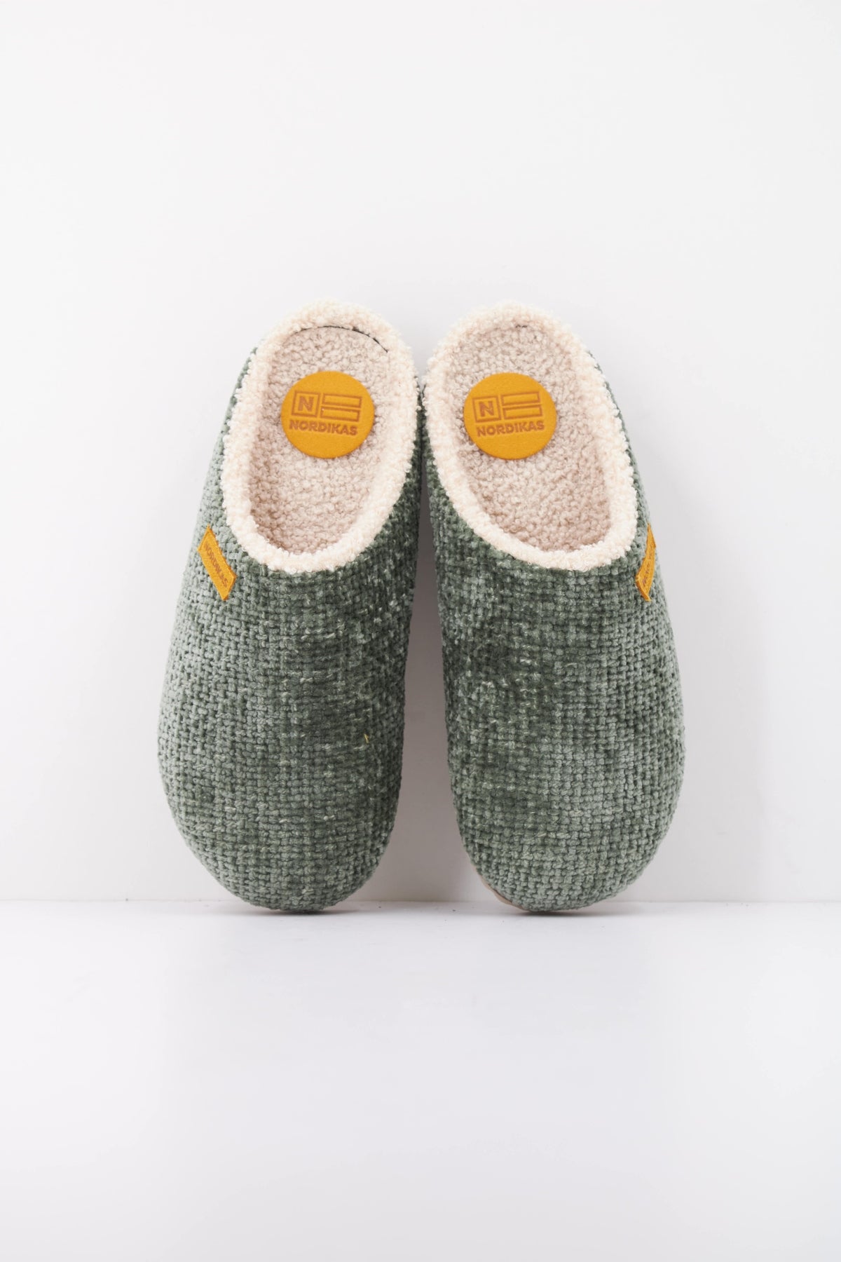 NORDIKAS  ISLANDIA ZAPATILLA HOGAR en color VERDE  (3)