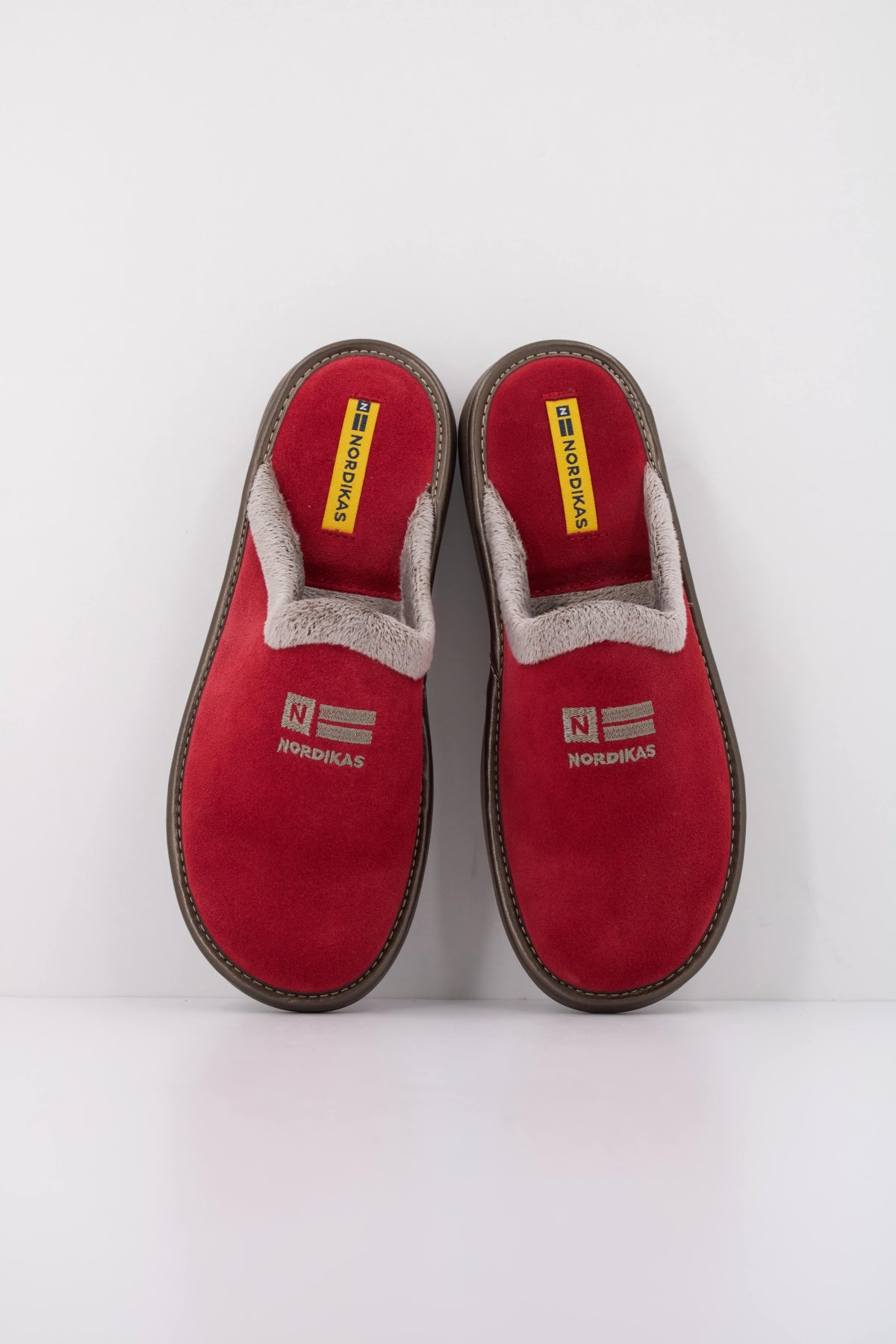 NORDIKAS  AFELPADO ZAPATILLA HOGAR en color ROJO  (3)