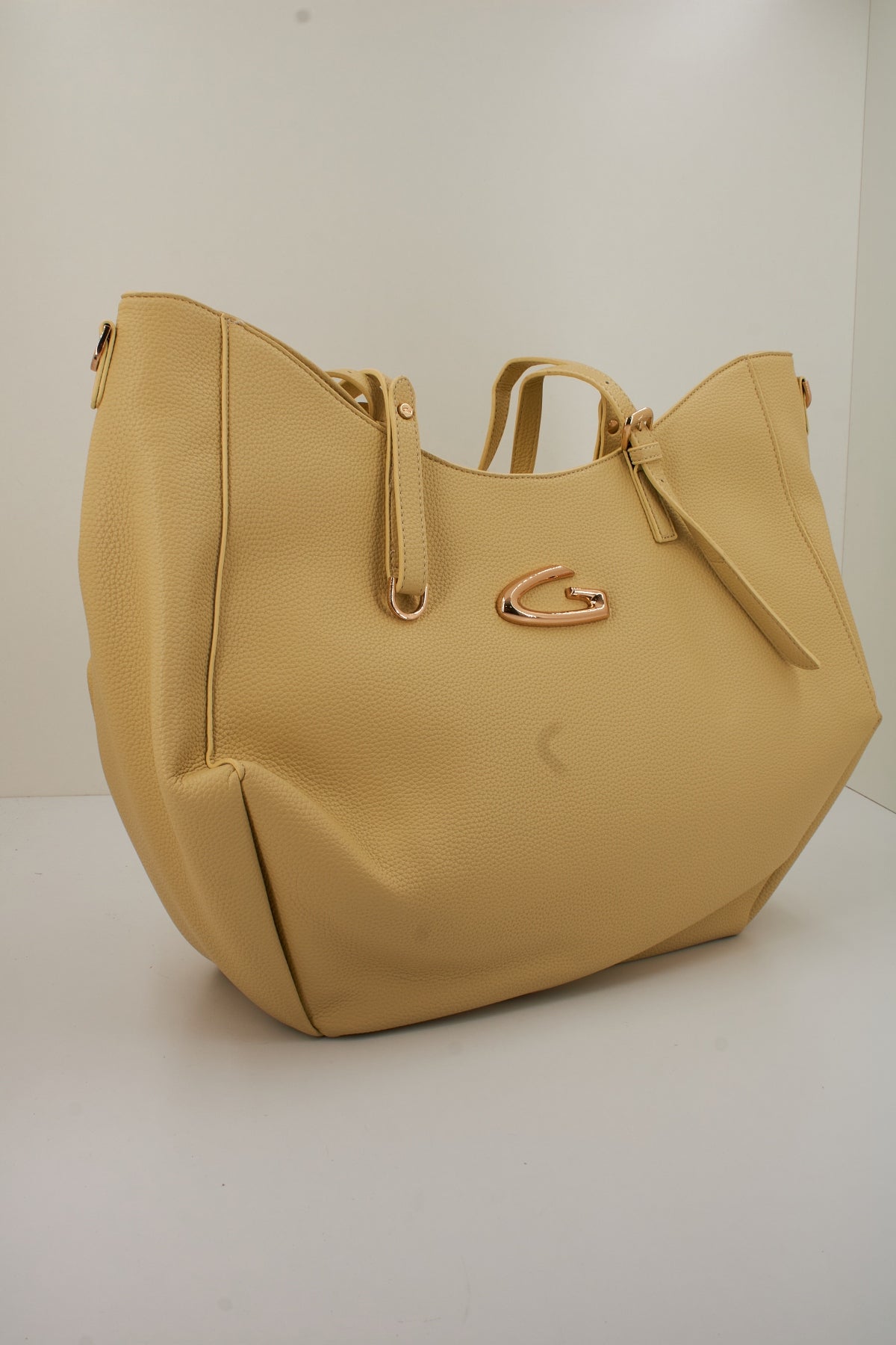 ALBERTO GUARDIANI GTT  en color AMARILLO  (3)