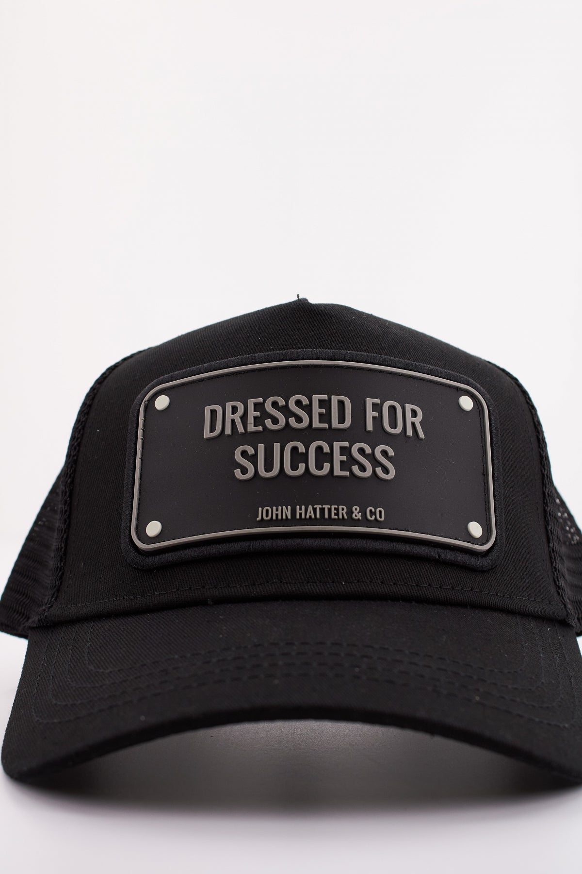 JOHN HATTER CO DRESSED FOR SUCCESS en color NEGRO  (4)