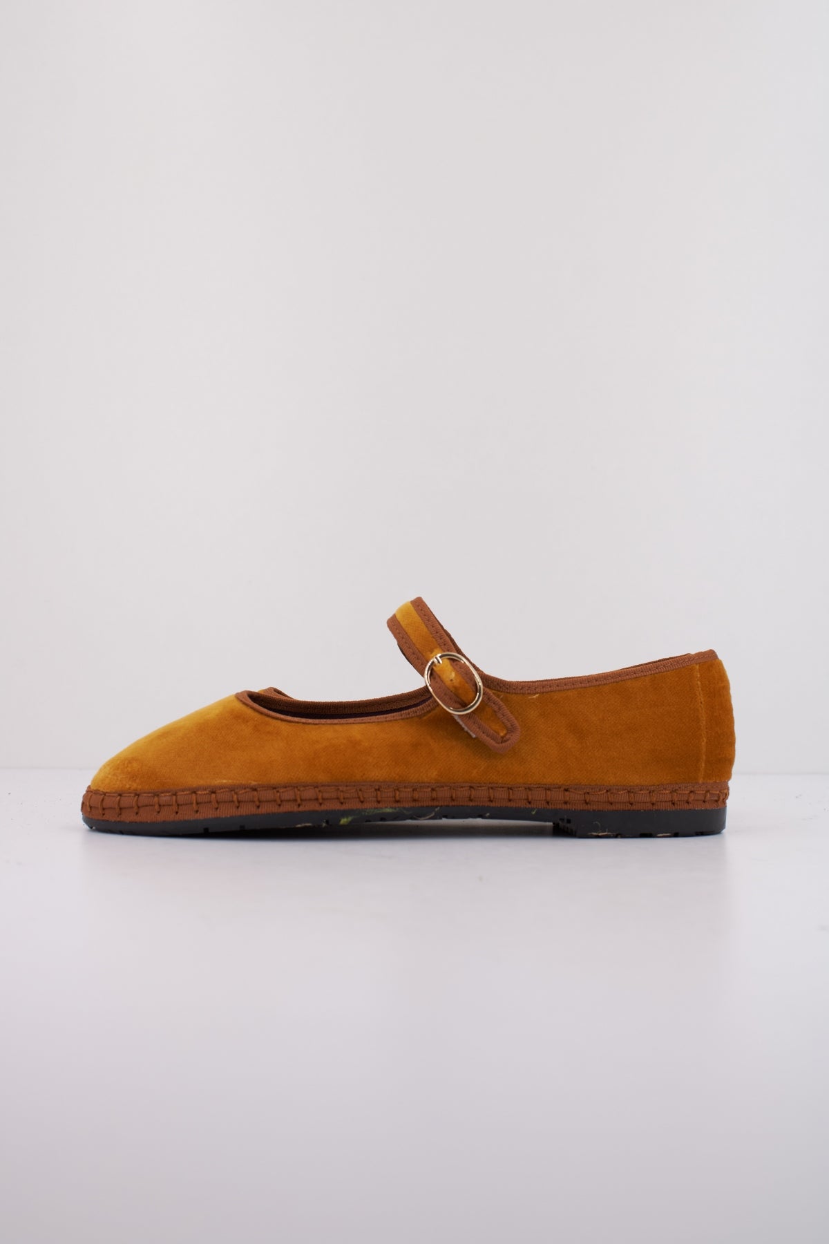 FLABELUS AMARANTA  en color AMARILLO  (1)