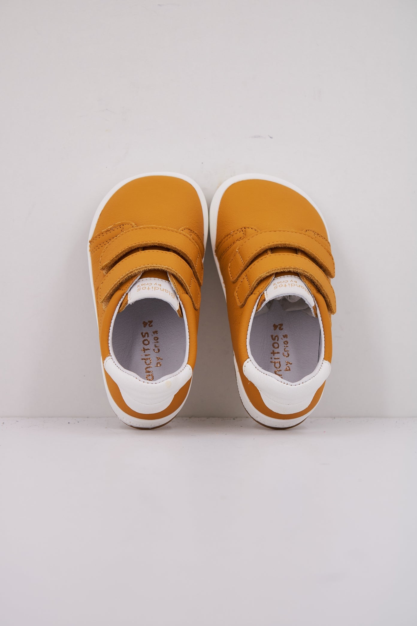 BLANDITOS LONDRESBD BOY en color AMARILLO  (3)