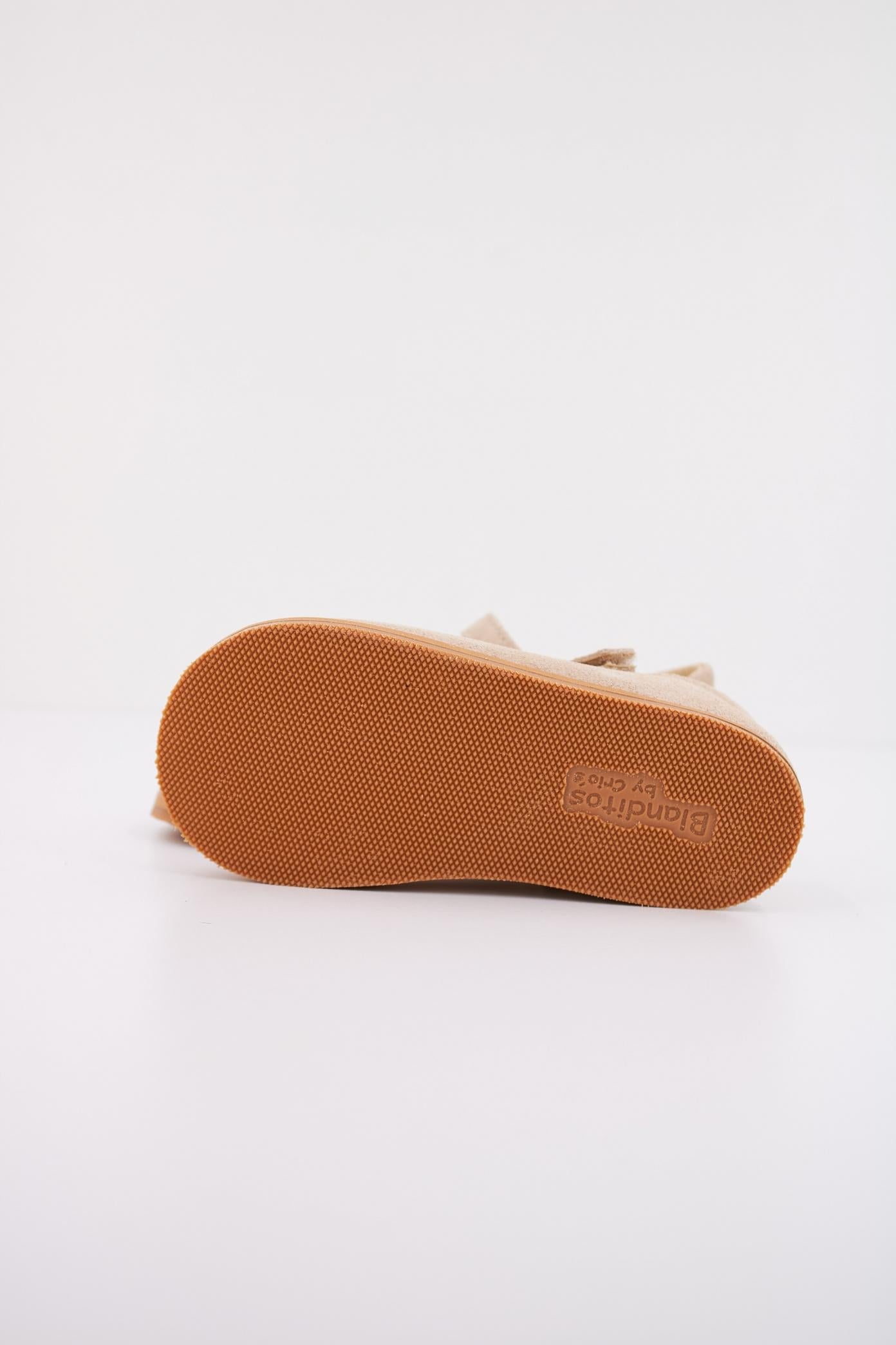 BLANDITOS PRAGABD  en color BEIS  (5)