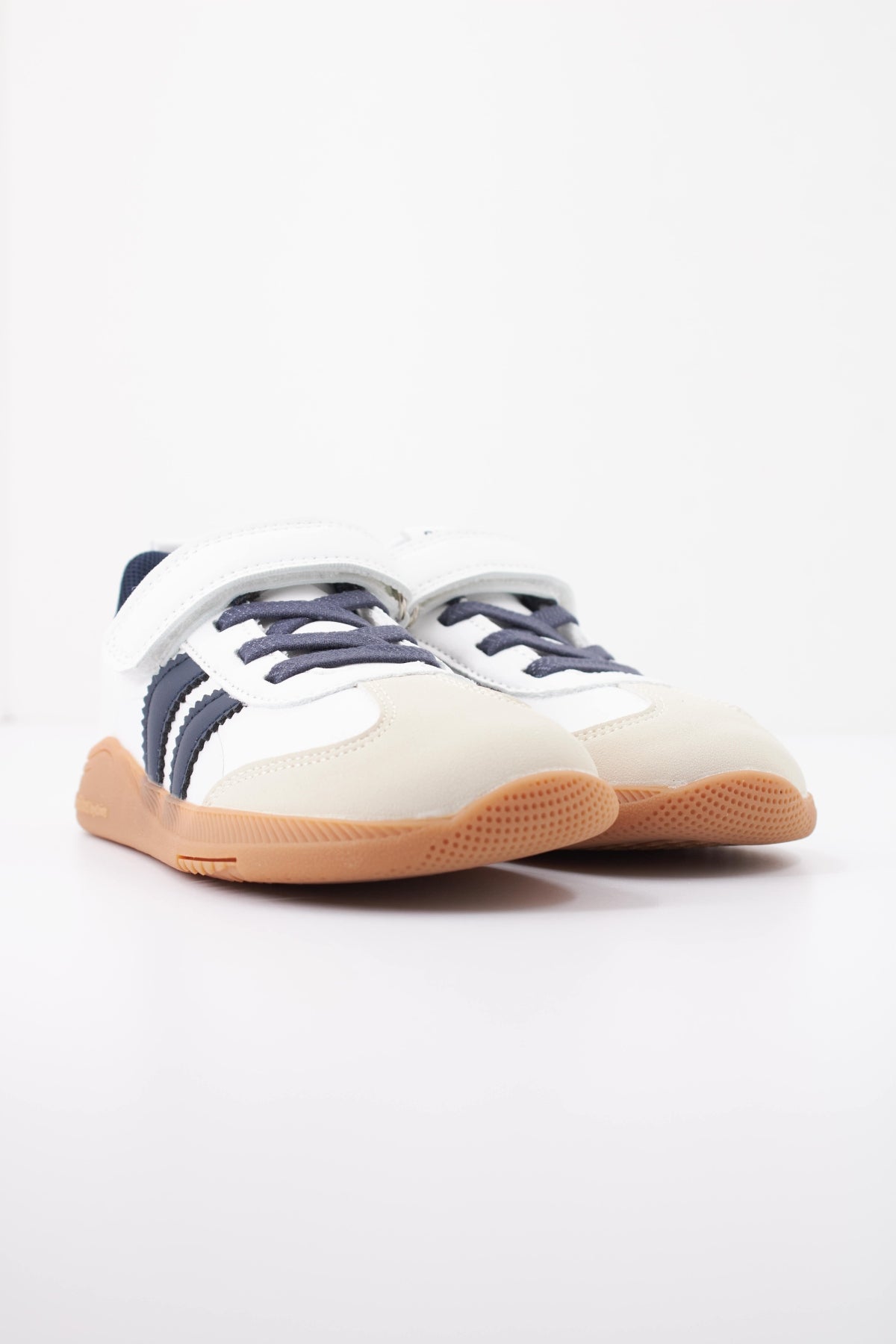 BLANDITOS ARESBD DEPORTIVA CINTA ADHESIVA en color BLANCO  (2)