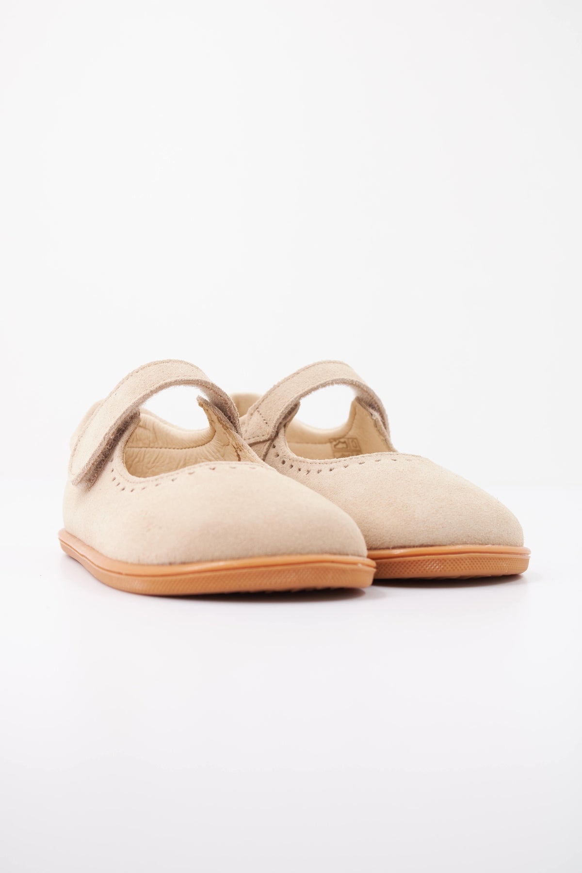 BLANDITOS DELHIBD ZAPATO CINTA ADHESIVA en color BEIS  (2)