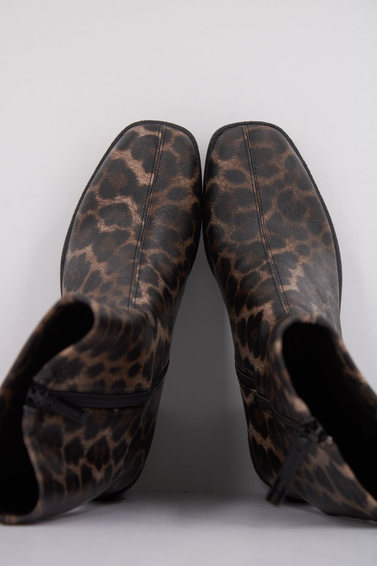 NOA HARMON  BIMBA  en color ANIMAL PRINT  (3)