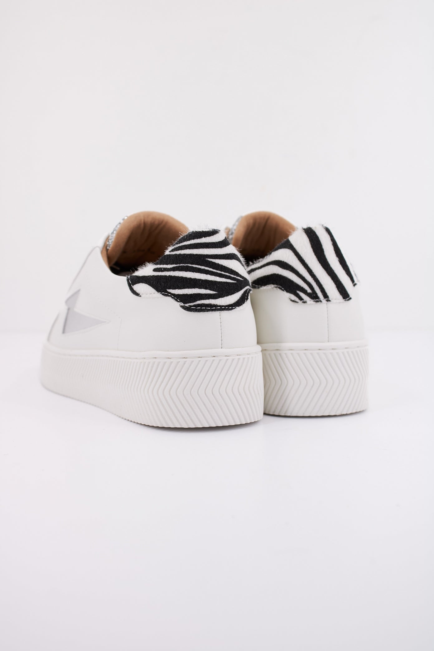 VANESSA WU ELLEN en color BLANCO  (4)