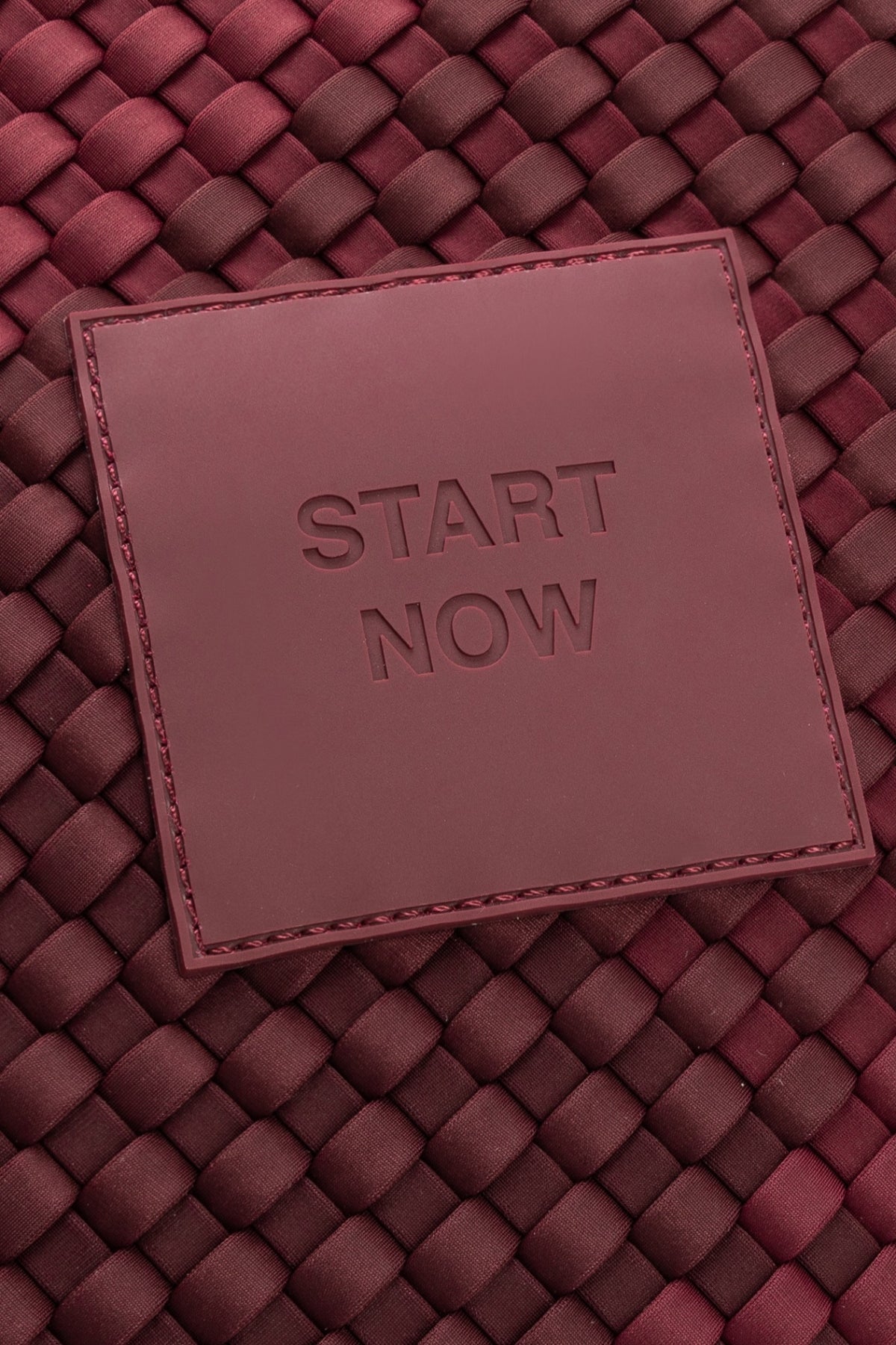VERB TO DO START NOW MB en color BURDEOS  (6)