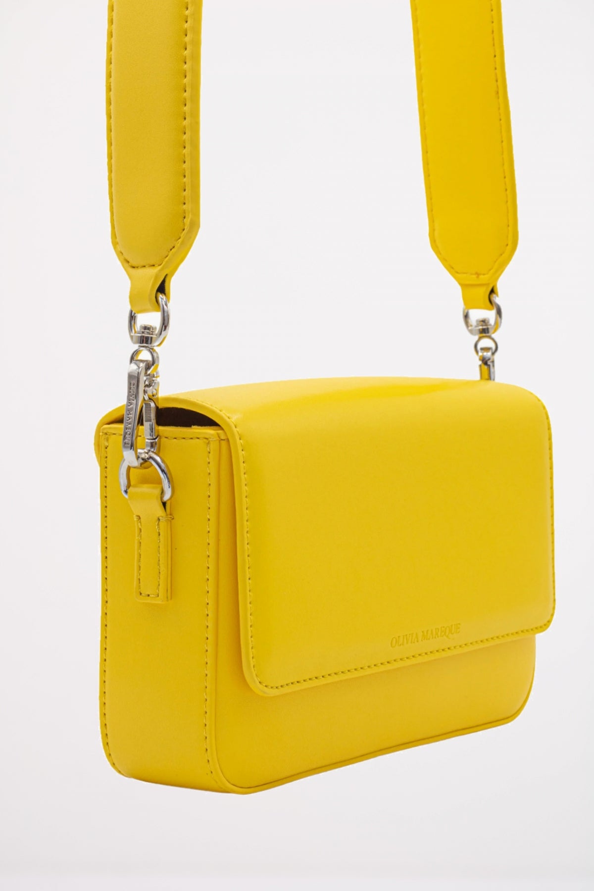 OLIVIA MAREQUE PANTONE  en color AMARILLO  (2)