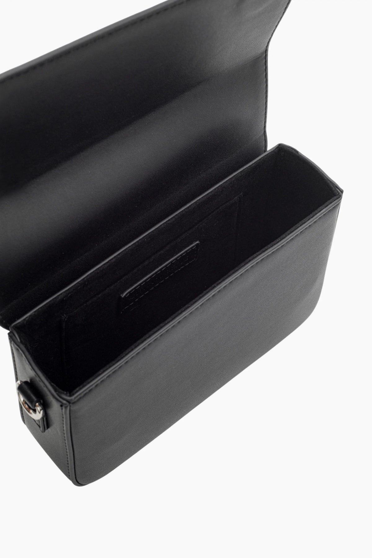 OLIVIA MAREQUE PANTONE  en color NEGRO  (3)