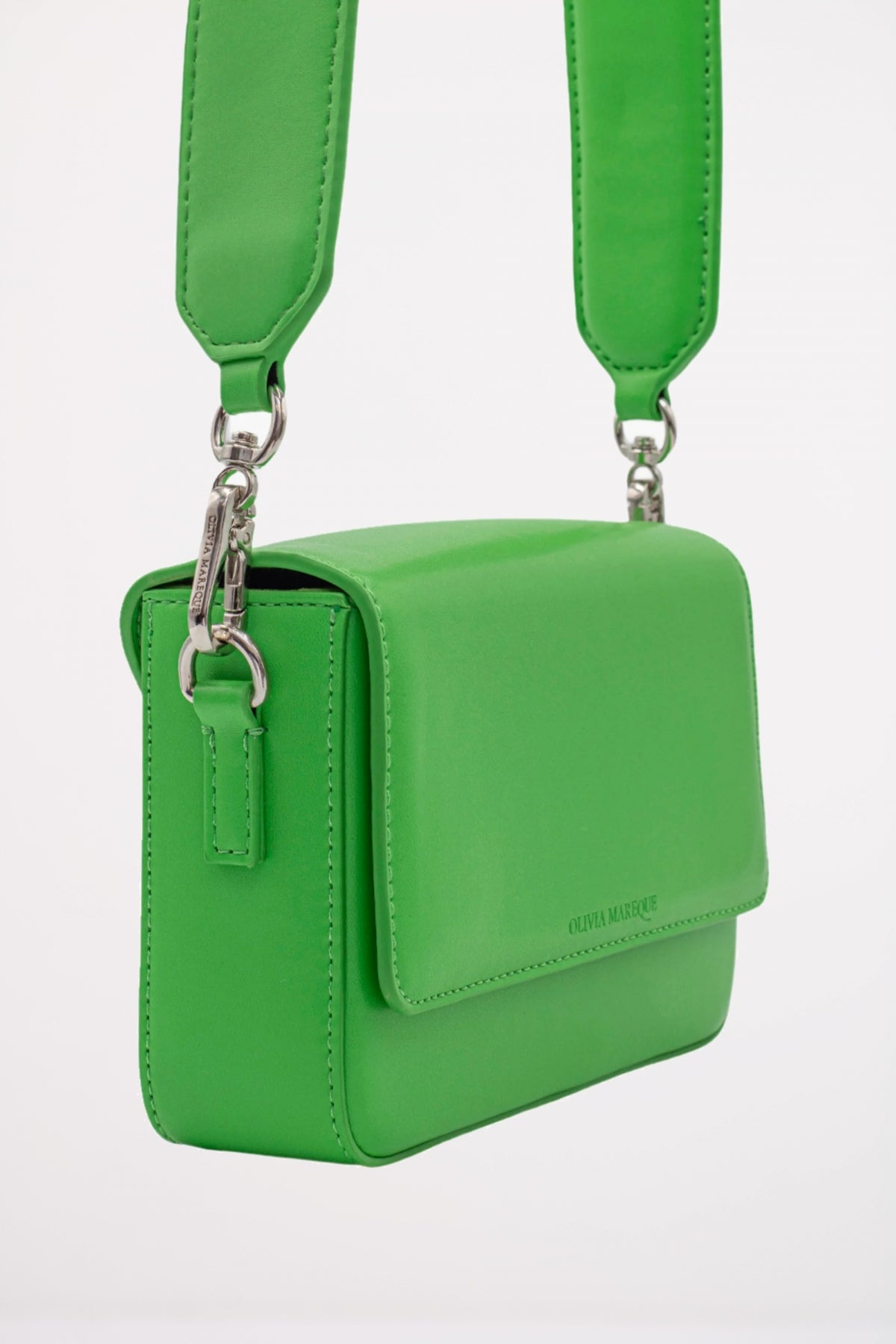 OLIVIA MAREQUE PANTONE  en color VERDE  (2)
