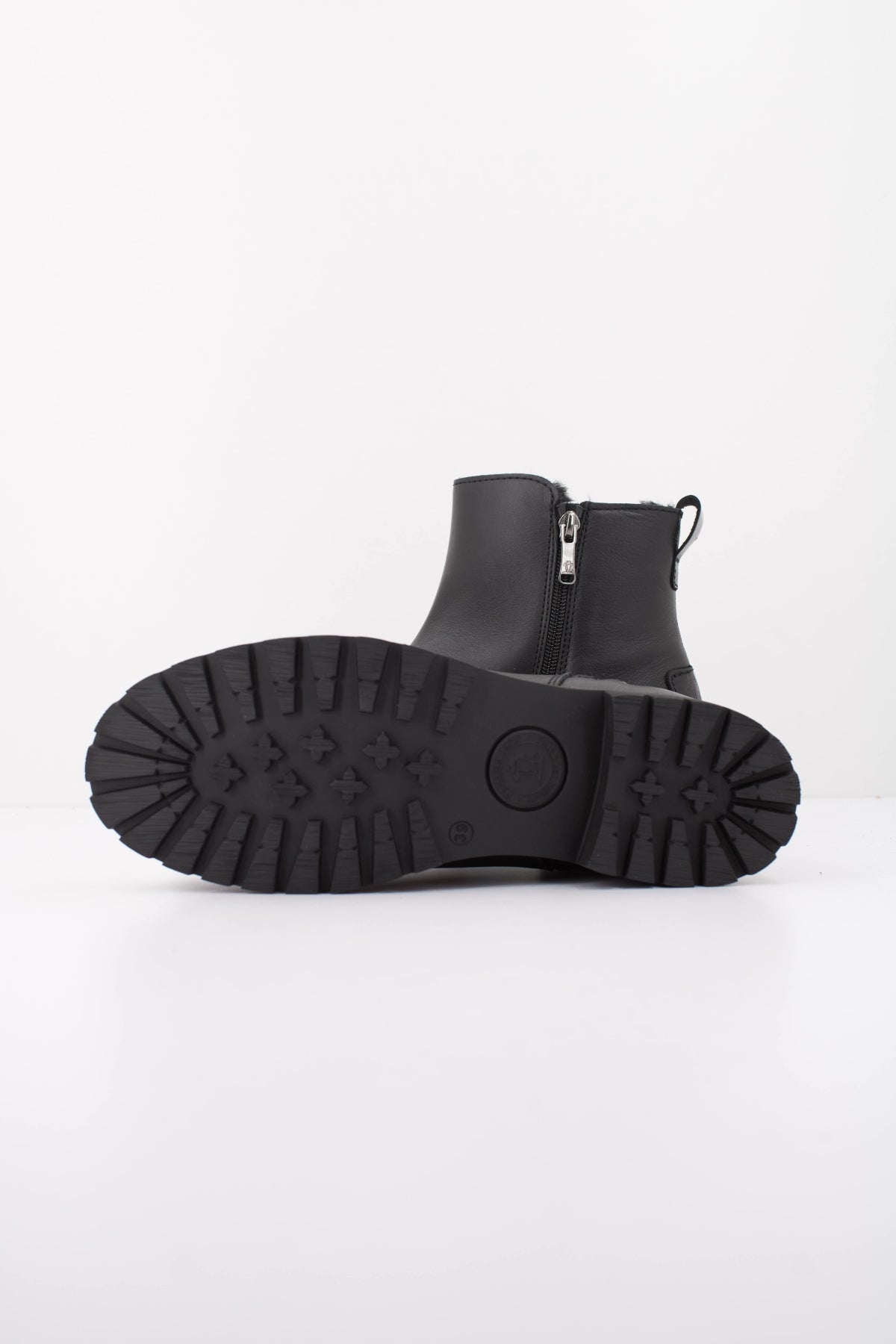 PANAMA JACK FIORE TRAV B en color NEGRO  (5)