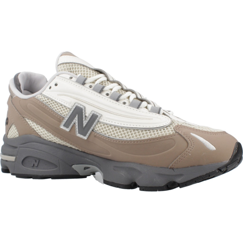 NEW BALANCE M C en color MARRON  (5)