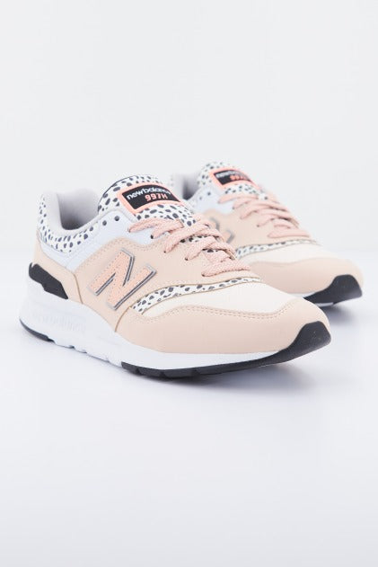 NEW BALANCE CW HPR en color BEIS  (2)