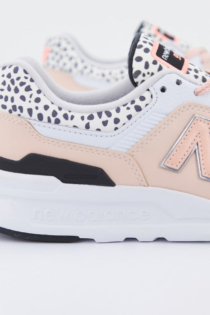 NEW BALANCE CW HPR en color BEIS  (4)