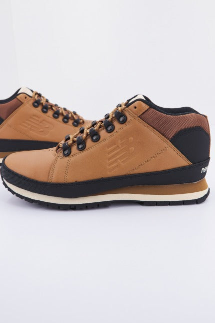 NEW BALANCE H TB en color MARRON  (1)