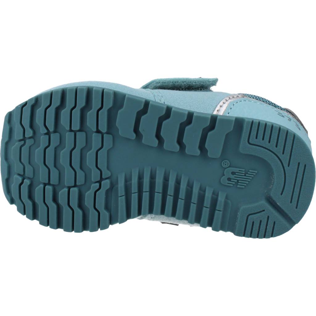 NEW BALANCE  JP HOOK AND LOOP en color AZUL  (6)