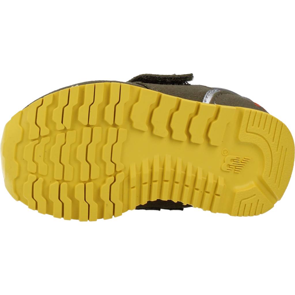 NEW BALANCE XG HOOK AND LOOP en color VERDE  (6)