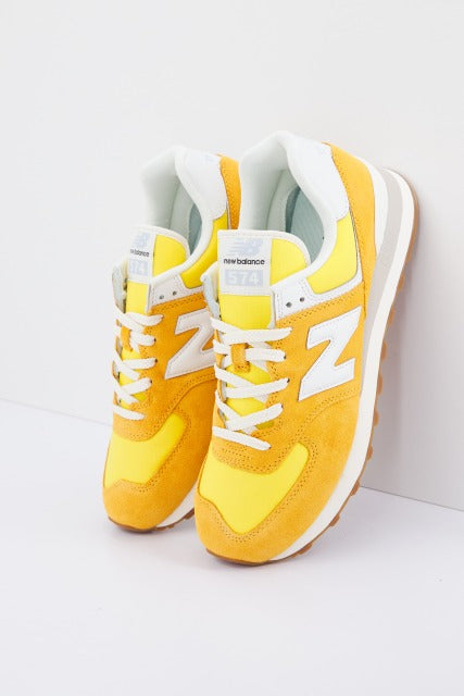 NEW BALANCE U RC  en color NARANJA  (1)