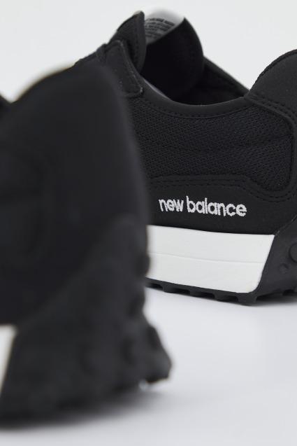 NEW BALANCE GS CBW en color NEGRO  (4)