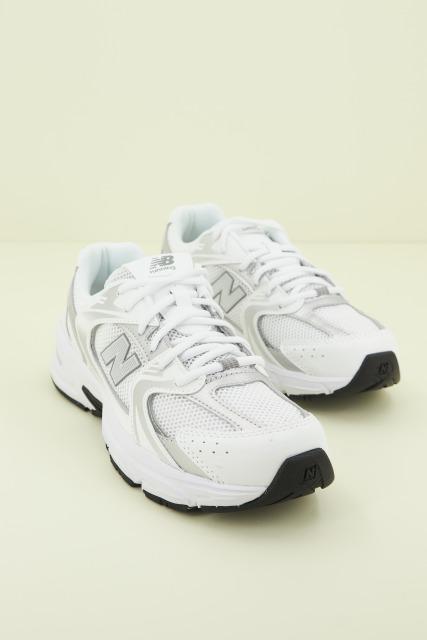 NEW BALANCE GR AD en color BLANCO  (2)