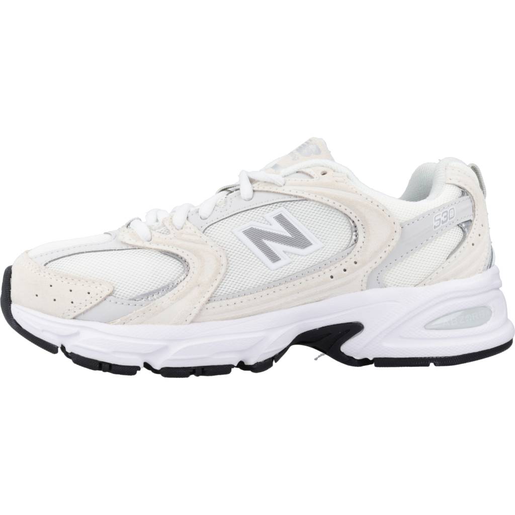 NEW BALANCE  LIFESTYLE en color BEIS  (2)
