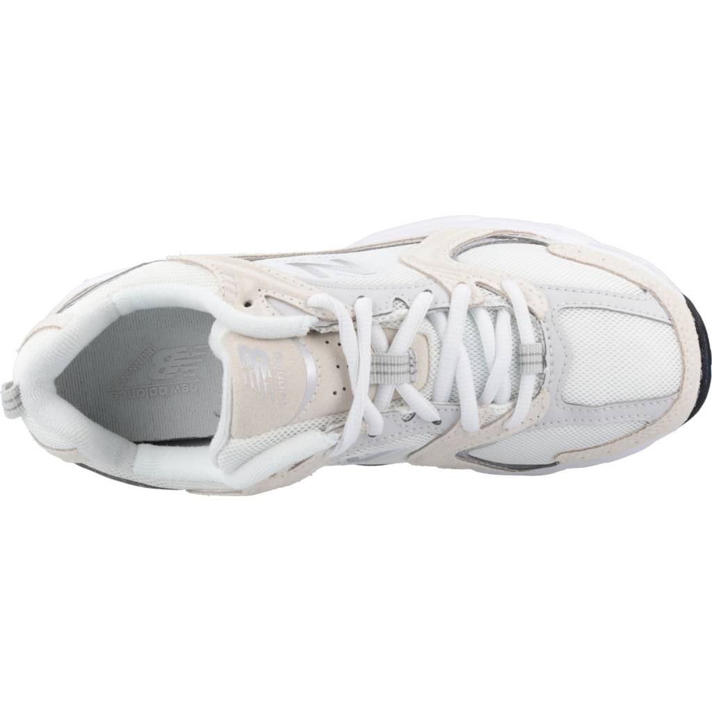 NEW BALANCE  LIFESTYLE en color BEIS  (7)
