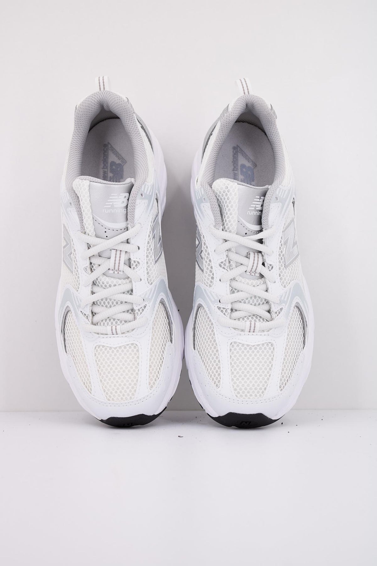 NEW BALANCE MR EMA en color BLANCO  (3)
