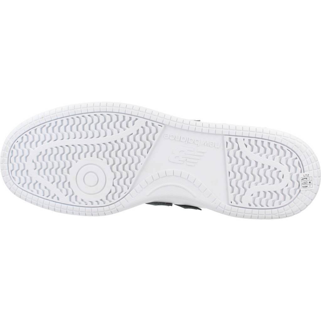 NEW BALANCE BB LGT en color BLANCO  (9)