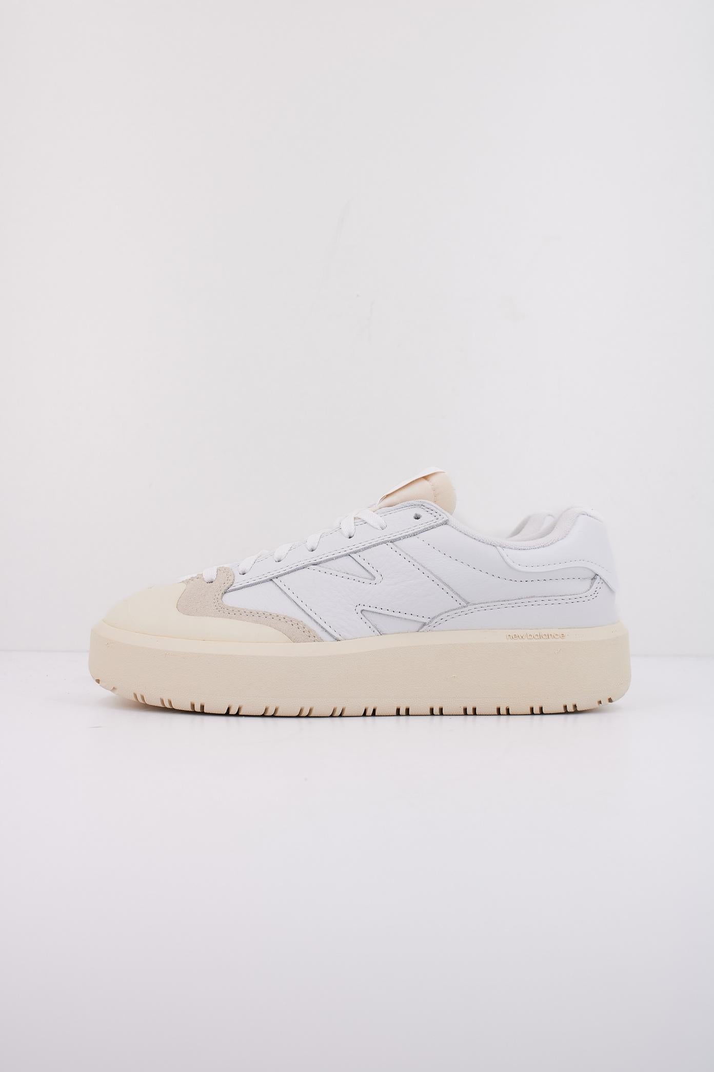 NEW BALANCE CT OB en color BLANCO  (1)