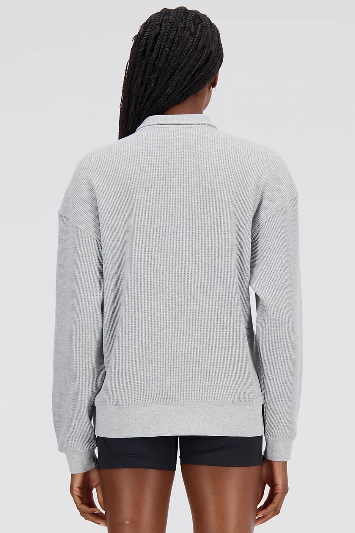 NEW BALANCE ATHLETICS COLLARED LONG SLEEVE SHIRT en color GRIS  (2)