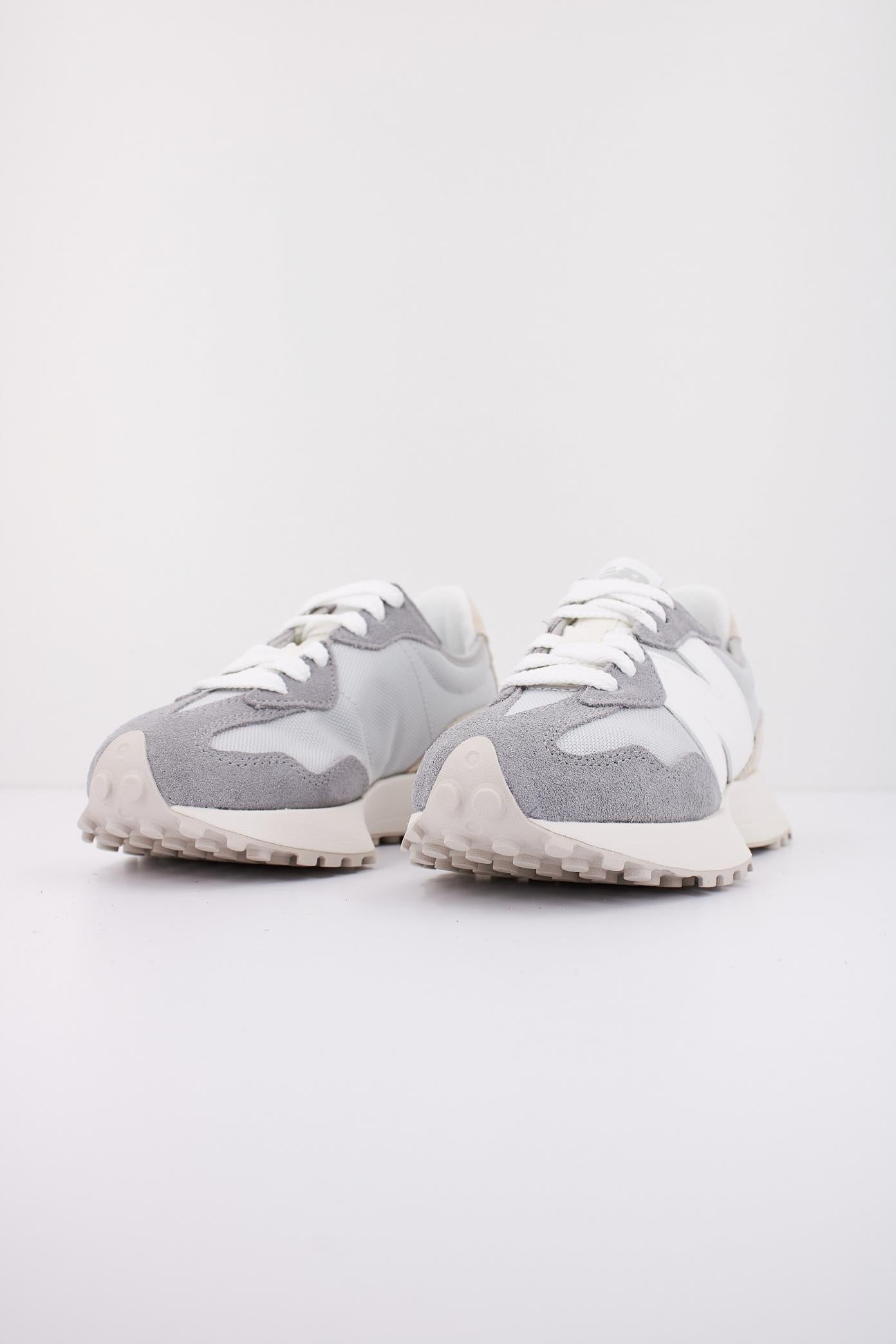 NEW BALANCE RUNNING INSPIRED en color GRIS  (2)