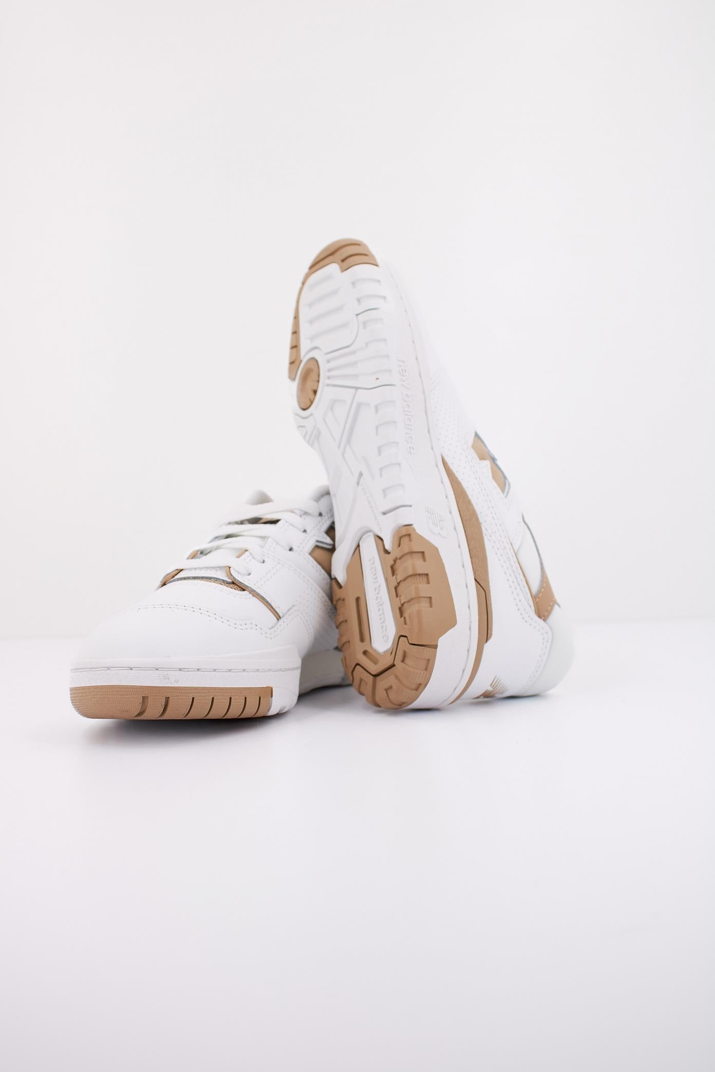 NEW BALANCE BBW BT en color BLANCO  (5)