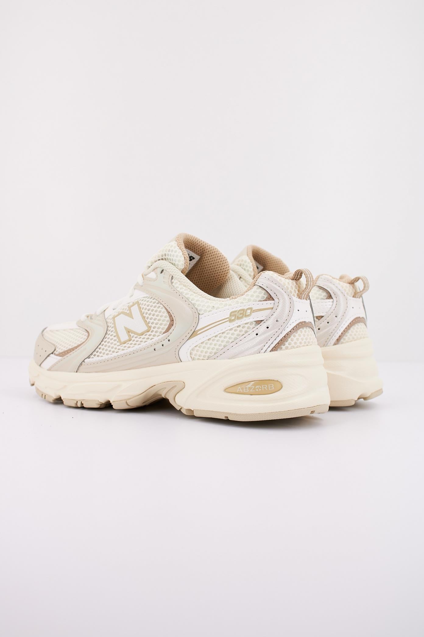 NEW BALANCE MR AA en color BEIS  (4)