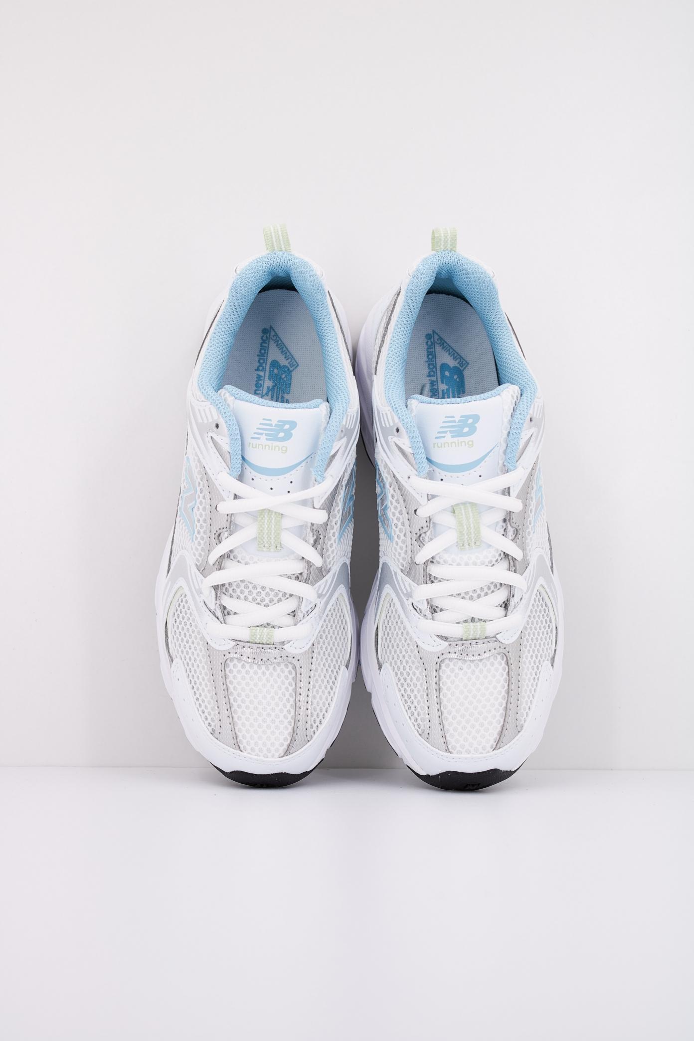 NEW BALANCE MR SGB en color BLANCO  (3)