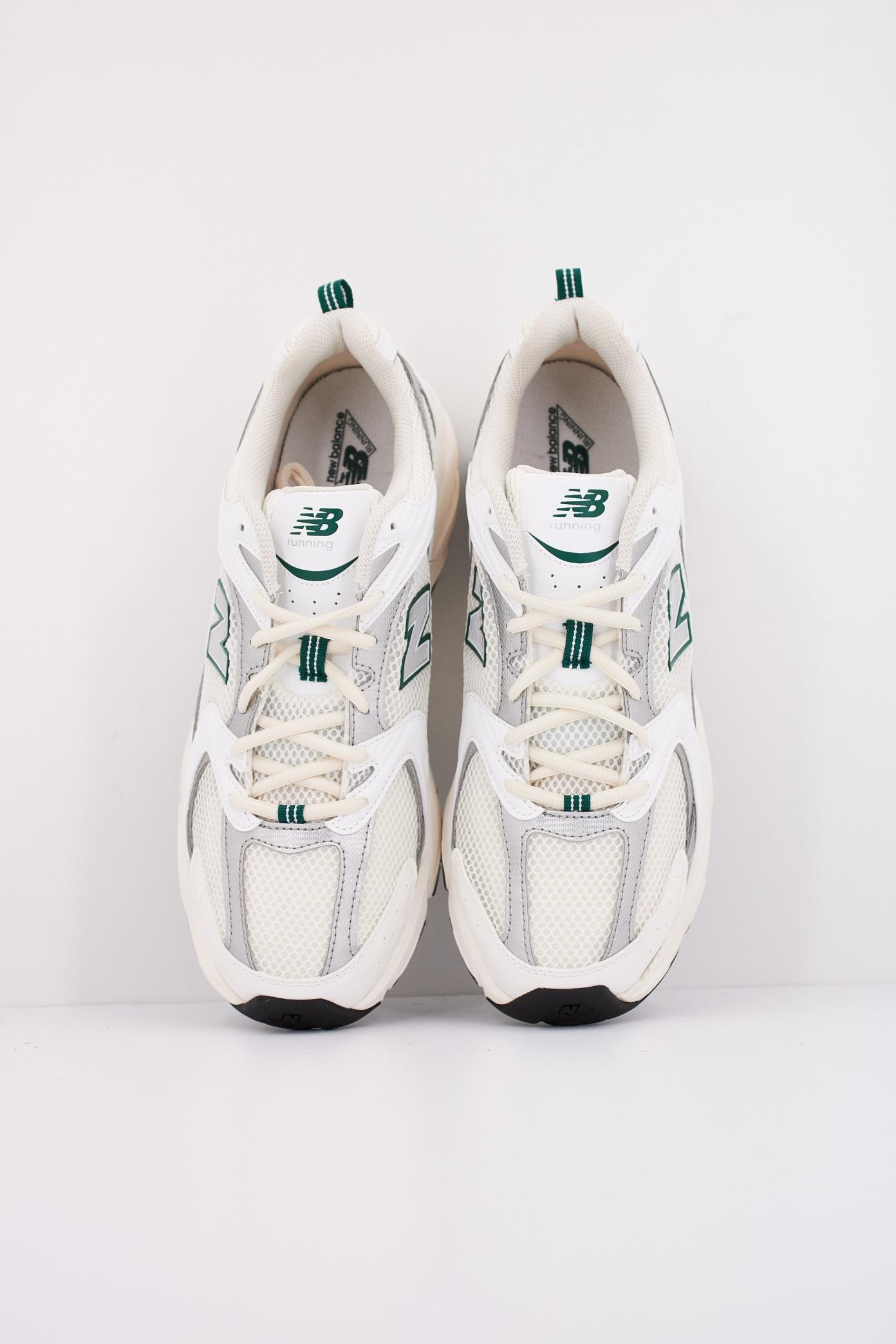 NEW BALANCE MR SX en color BLANCO  (3)
