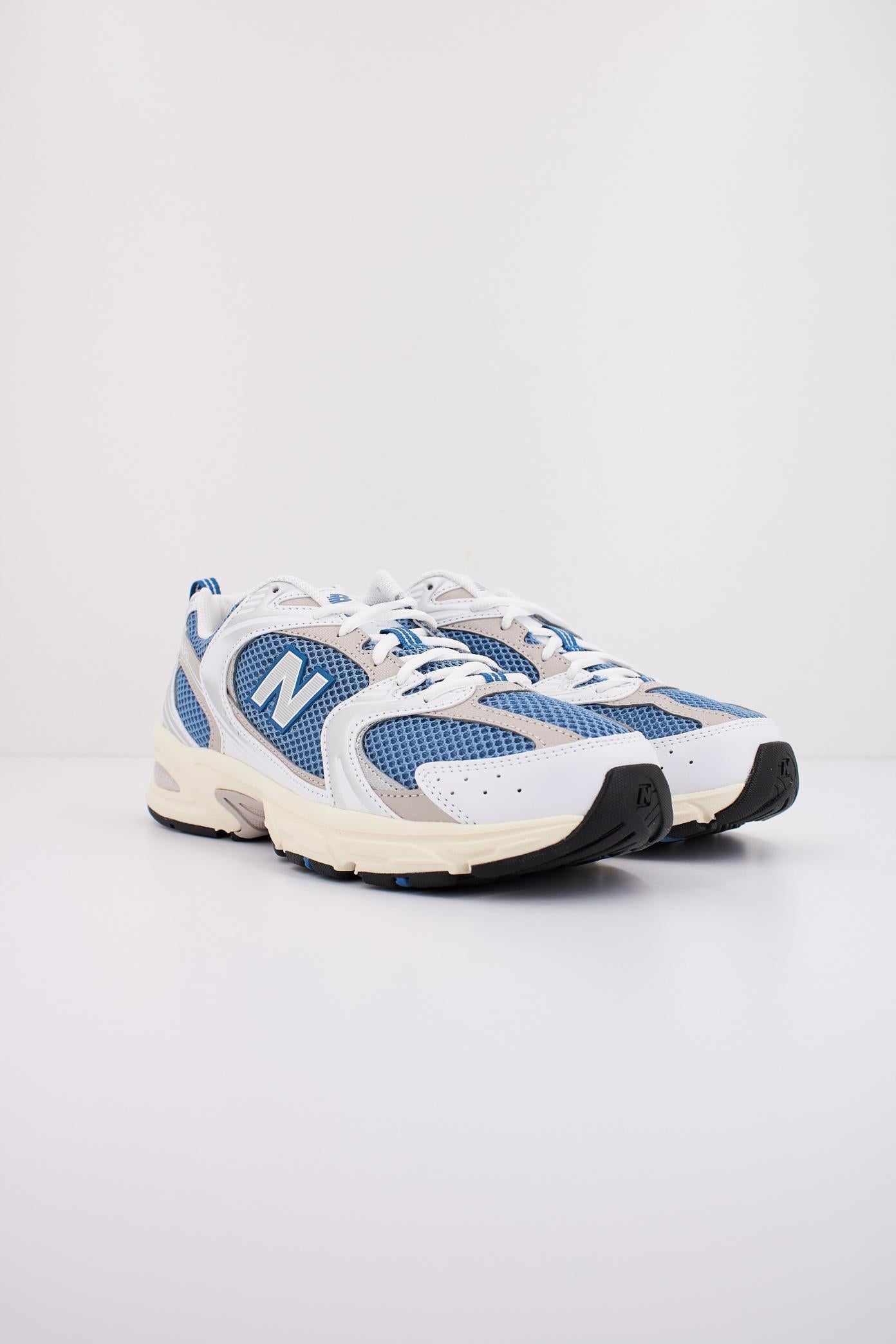 NEW BALANCE MR en color AZUL  (3)