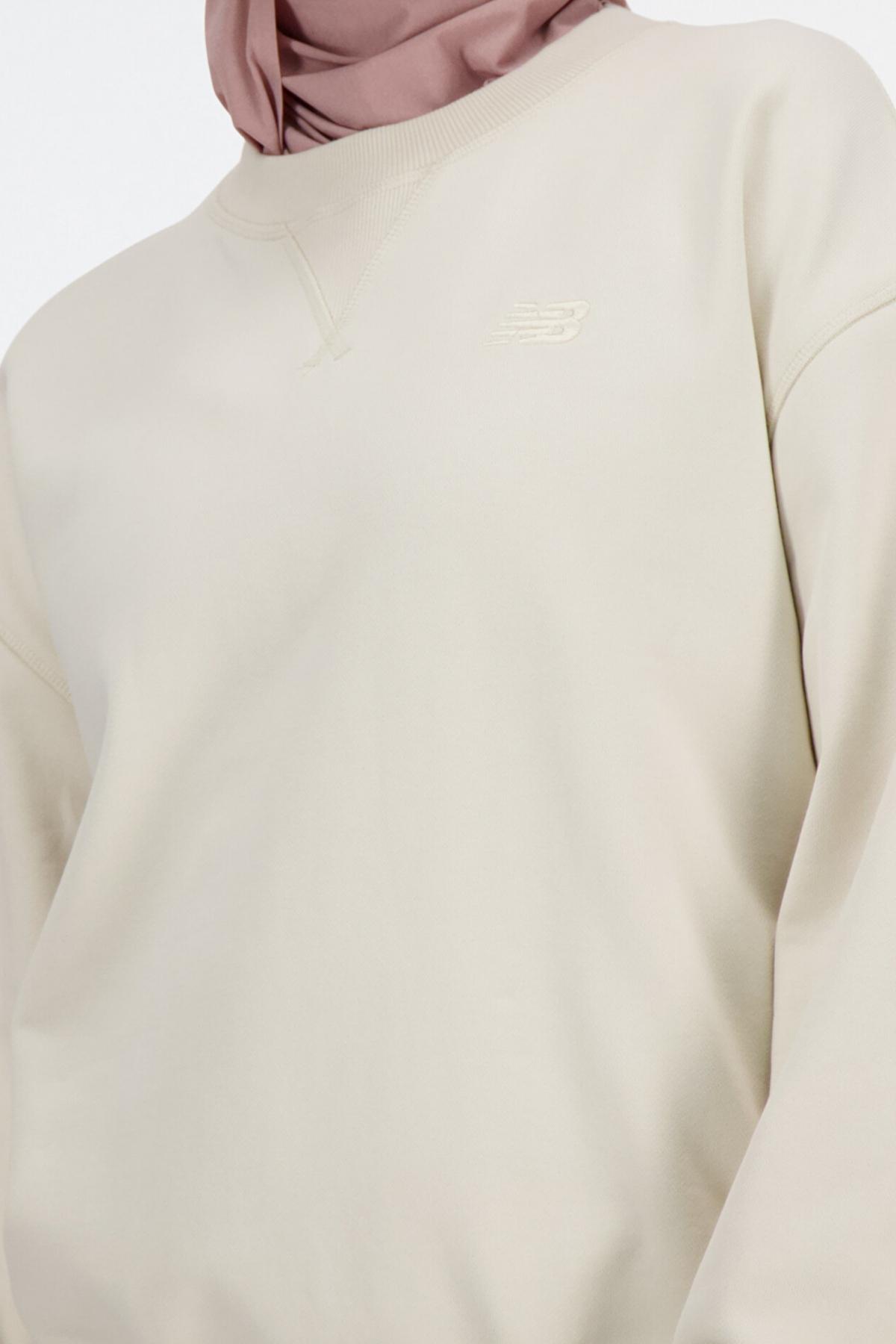 NEW BALANCE  ATHLETICS FRENCH TERRY CREW en color BEIS  (4)