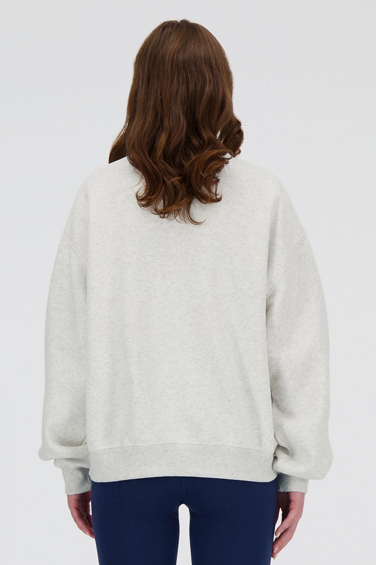 NEW BALANCE SPORT ESSENTIALS FLEECE CRE en color GRIS  (3)