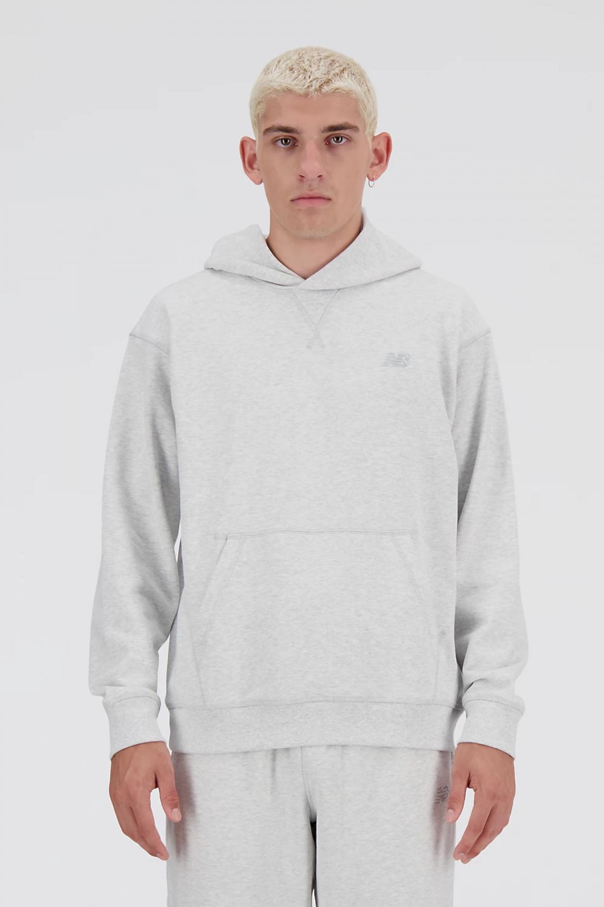 NEW BALANCE ATHLETICS FRENCH TERRY HOOD en color GRIS  (1)