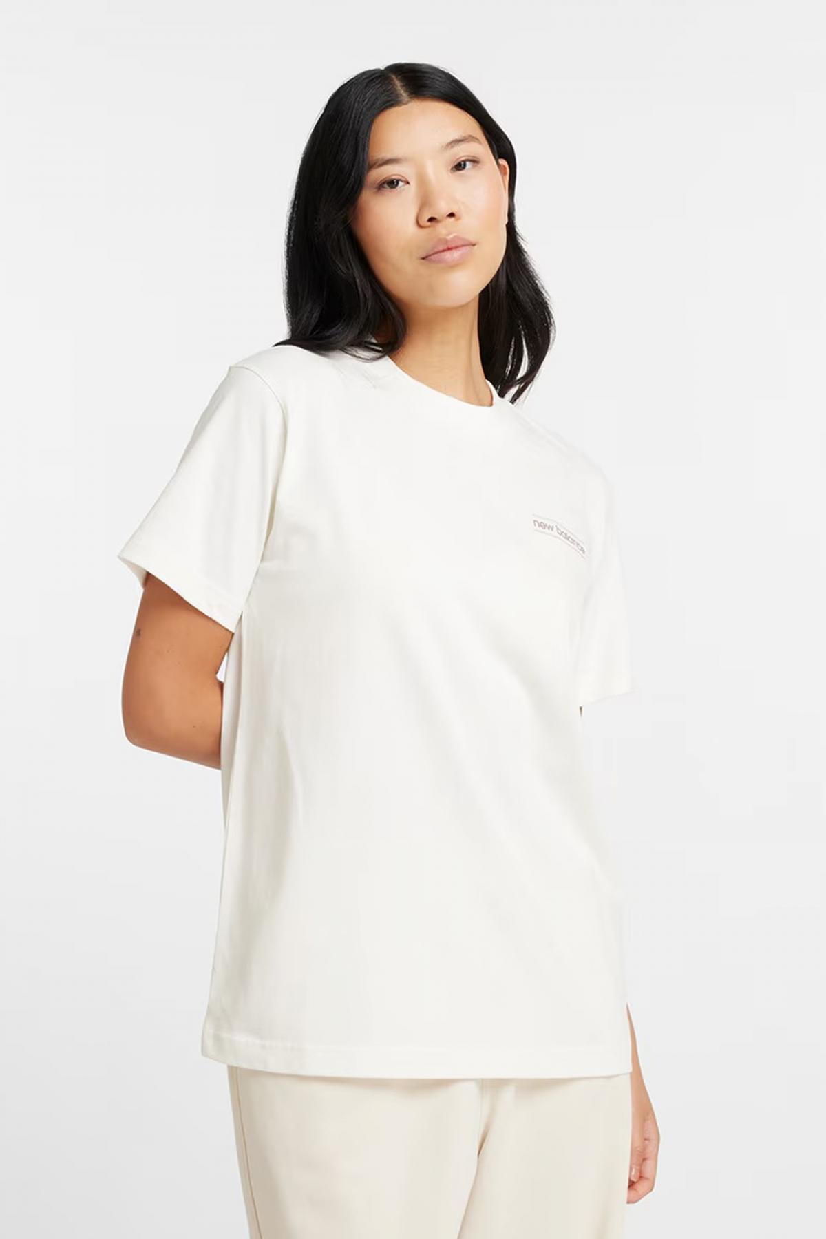 NEW BALANCE ATHLETICS RELAXED SYSTEM T- en color BLANCO  (1)