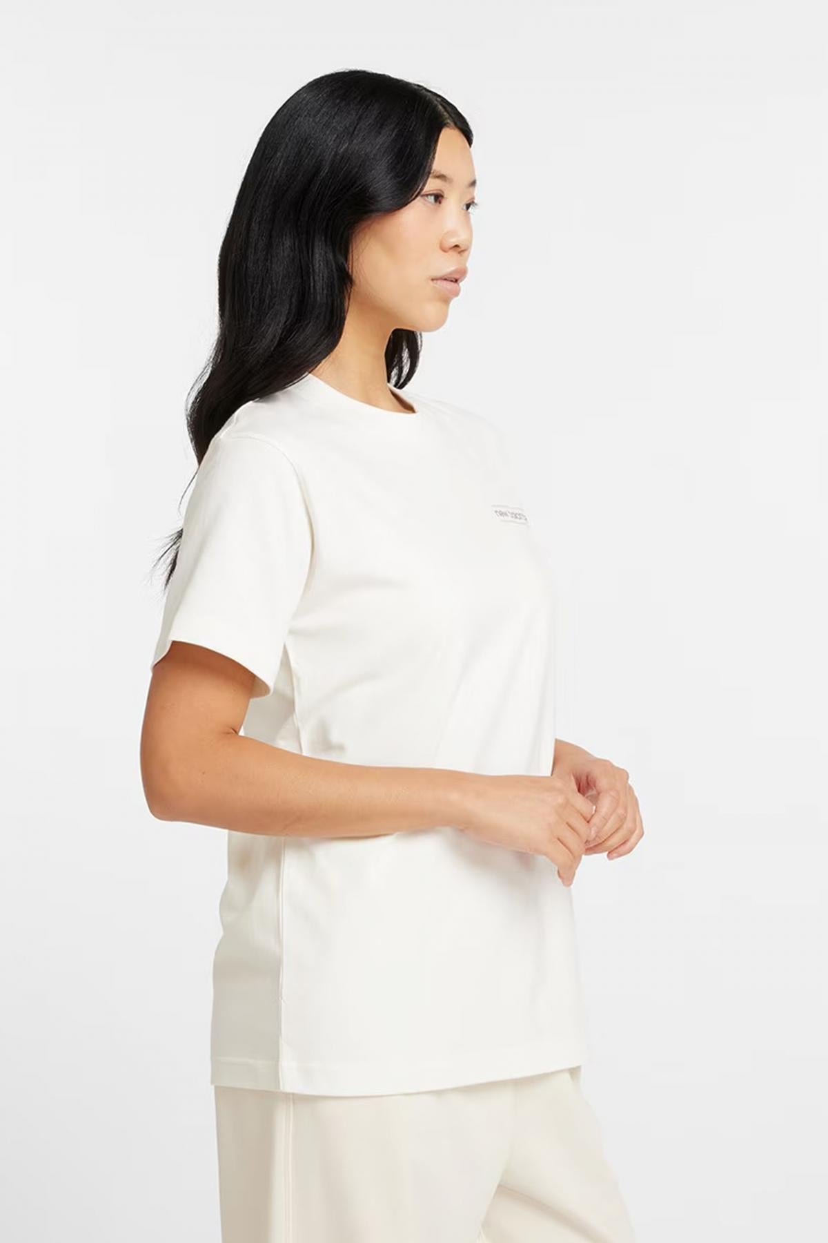 NEW BALANCE ATHLETICS RELAXED SYSTEM T- en color BLANCO  (3)