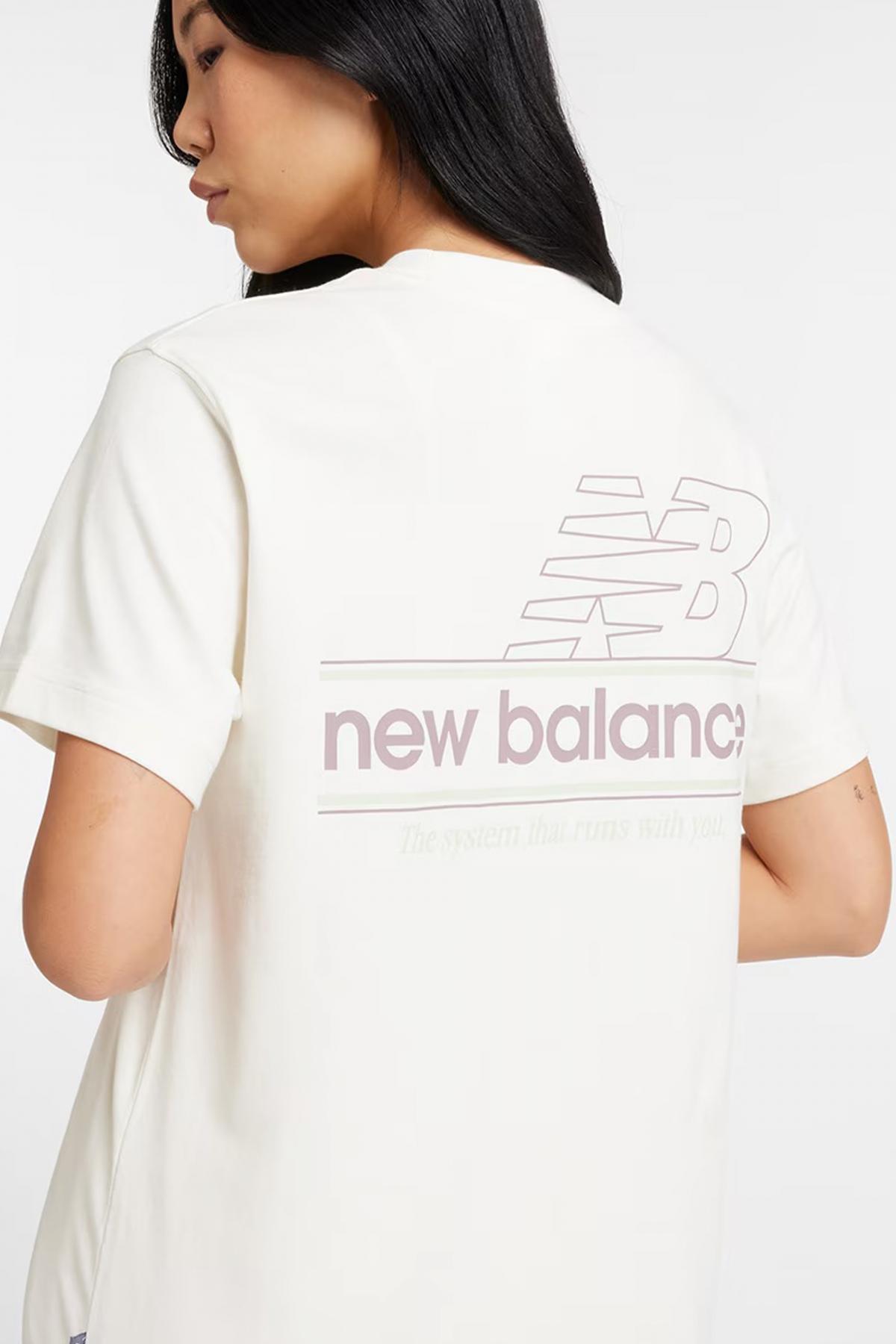NEW BALANCE ATHLETICS RELAXED SYSTEM T- en color BLANCO  (4)