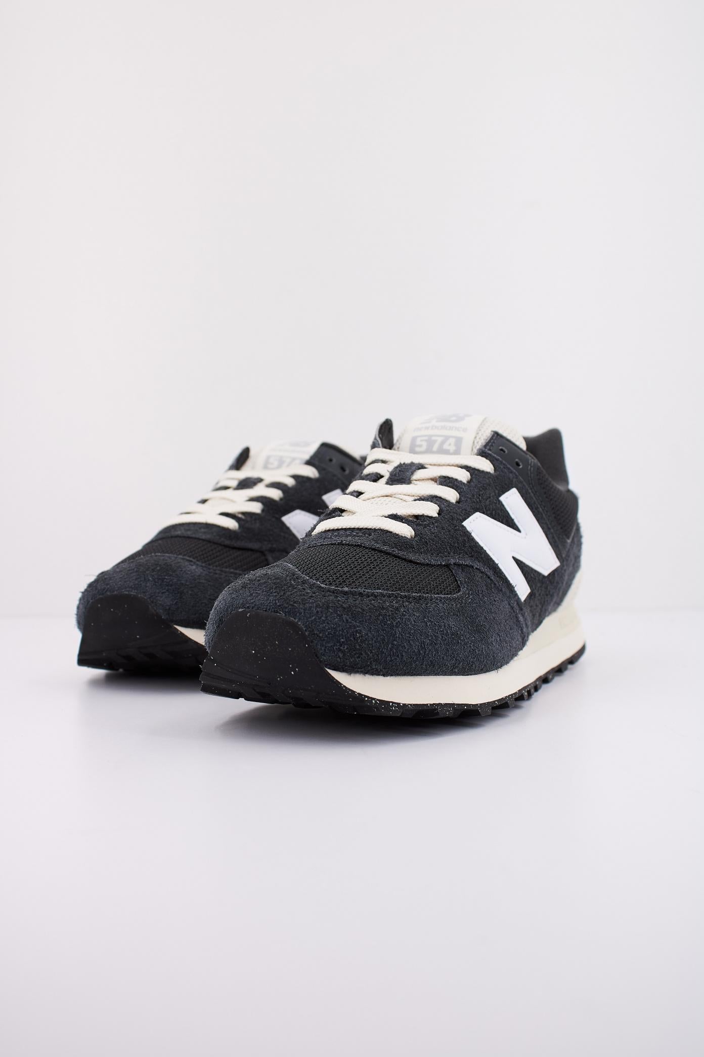 NEW BALANCE U en color AZUL  (2)