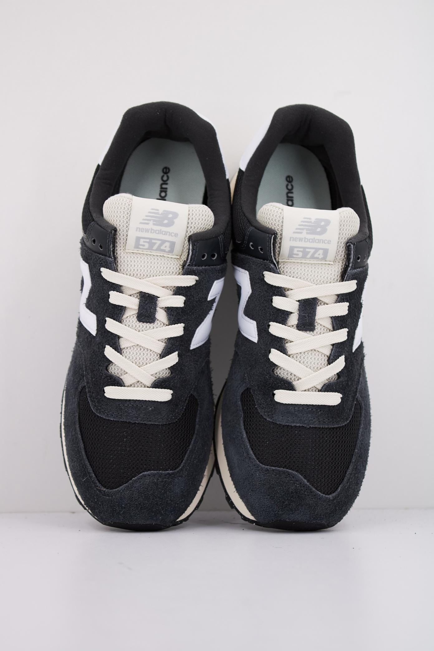NEW BALANCE U en color AZUL  (3)